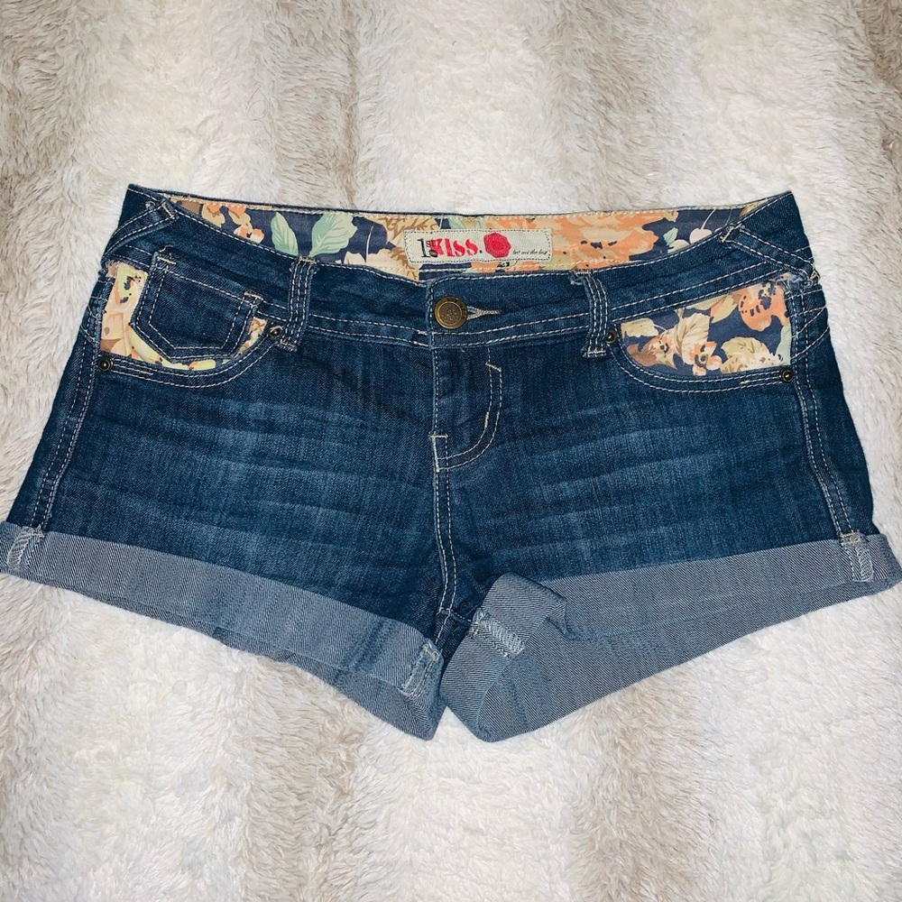 Juniors Low Rise Jeans Shorts
